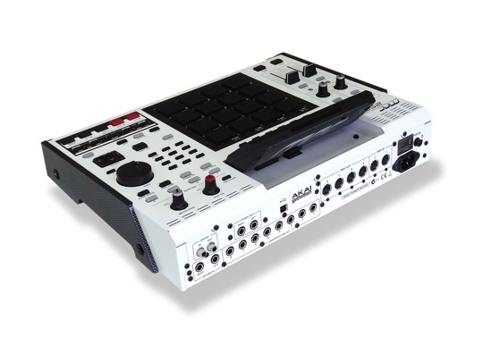 新作セール★限定版　AKAI MPC2500 Special EDITION 大画面カスタム★ ＪＪOS インストール済み HDD内蔵!ブルーPAD！！白LED サンプラー