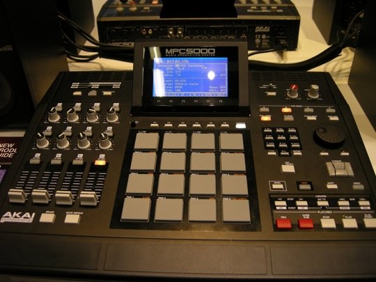 akai_mpc_5000.jpg